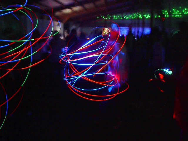 glowstick-insanity-1.JPG 86.6K