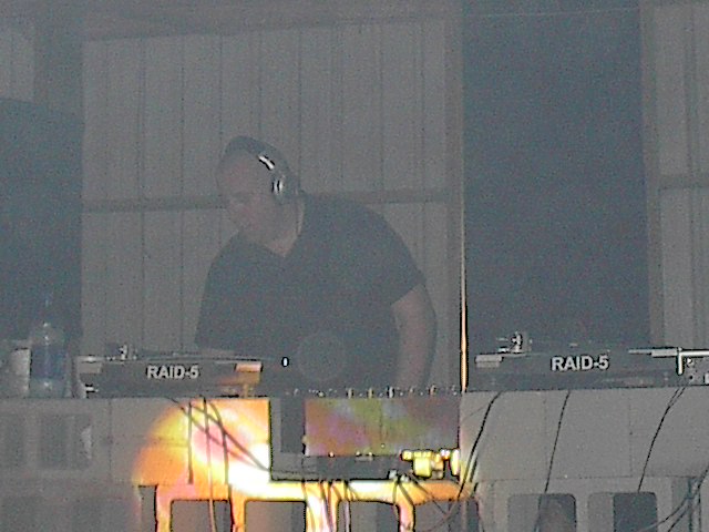 AK1200-3-zoom.JPG 67.2K