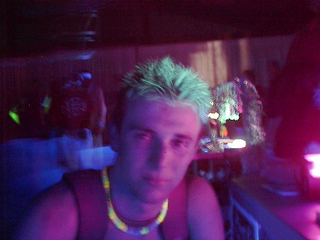 Jesse-with-glowing-hair.JPG 76.2K