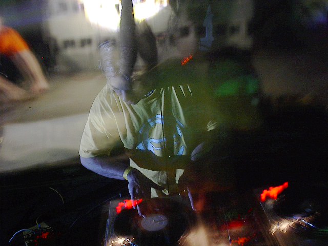 Ron-E-3-blury-COOL.JPG 69.3K