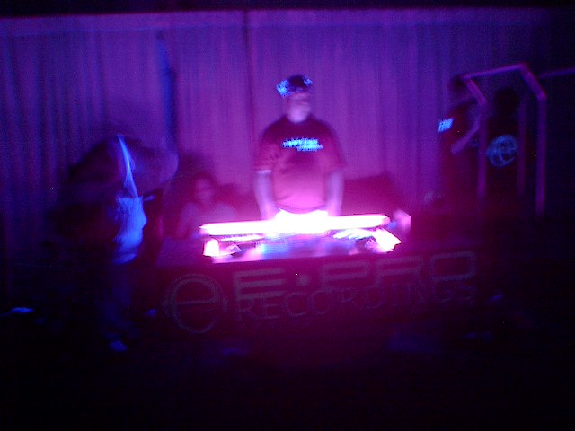 e-pro-booth1.JPG 57.5K