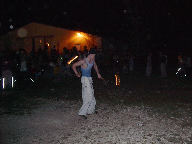 fire-spinners2.JPG 75.2K
